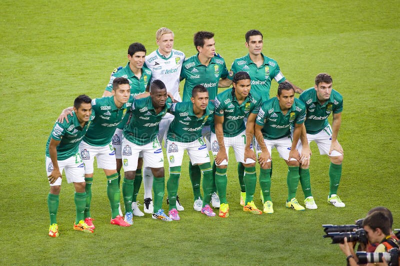 Club Leon players editorial photo. Image of play, barsa - 43653056