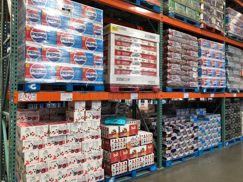 Parte Dianteira Por Atacado De Costco Foto Editorial Imagem de