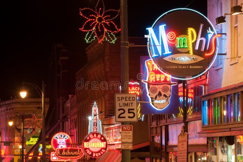 Clubs of Beale street editorial photography. Image of night - 29043387