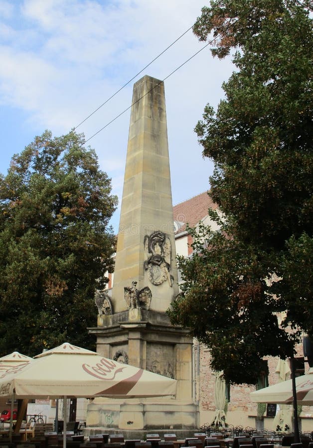 Cluj RO, Wrzesień 24th: Obelisk Karolina w cluj od Transylvania regionu w Rumunia zdjęcie stock