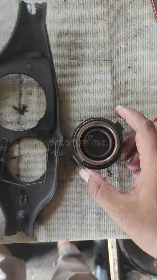 Clutch Bearing Deck Grand Max Stock Photo Image of grand, bearing 260638140