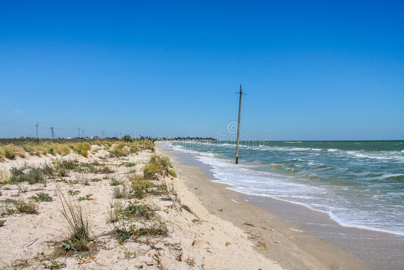 The coast of the Sea of Azov on the Fedotova spit