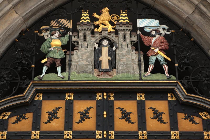 Coat of arms of Munich on the Neues Rathaus