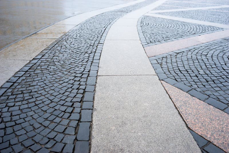 Cobbled fotografia stock. Immagine di ciottolo, sbavato 51762688