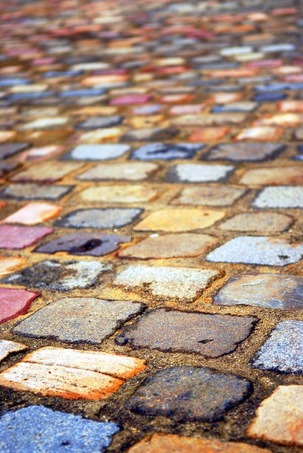 Cobblestones variopinti fotografie stock libere da diritti Cobblestones variopinti fotografie stock libere da diritti