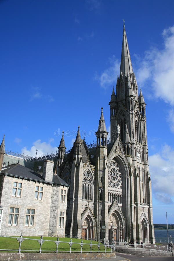 Cobh cathedral, titanic left