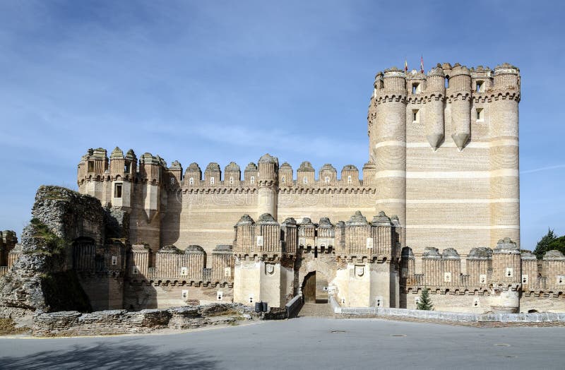 Coca Castle, Castillo de Coca in Segovia-Provinz lizenzfreie stockfotos Coca Castle, Castillo de Coca in Segovia-Provinz lizenzfreie stockfotos