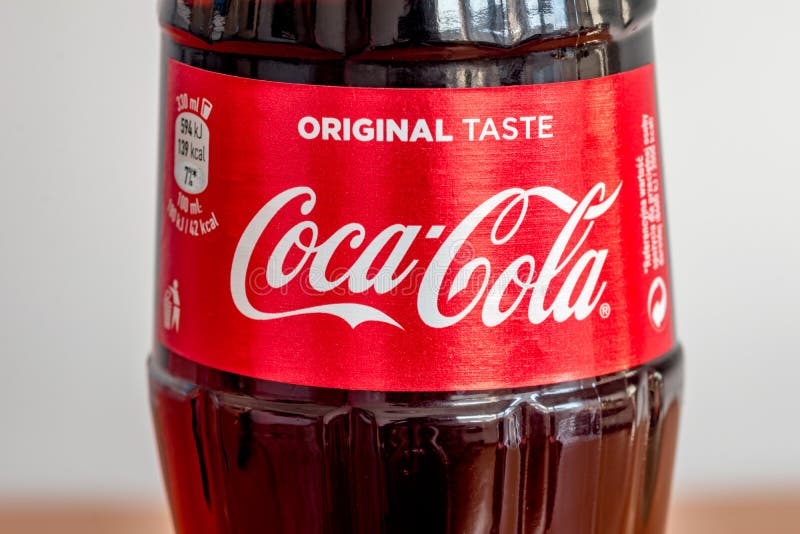 Flasche Coca Cola Kalkaroma Redaktionelles Stockfotografie Bild Von Kalkaroma Flasche