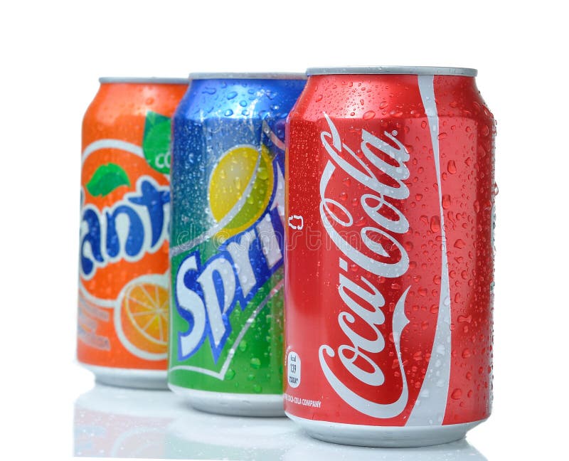 Coca-Cola-, Fanta- en Sprite-blikjes royalty-vrije stock afbeeldingen