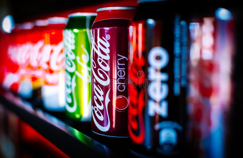 Coca - colacans, cola royaltyfri bild