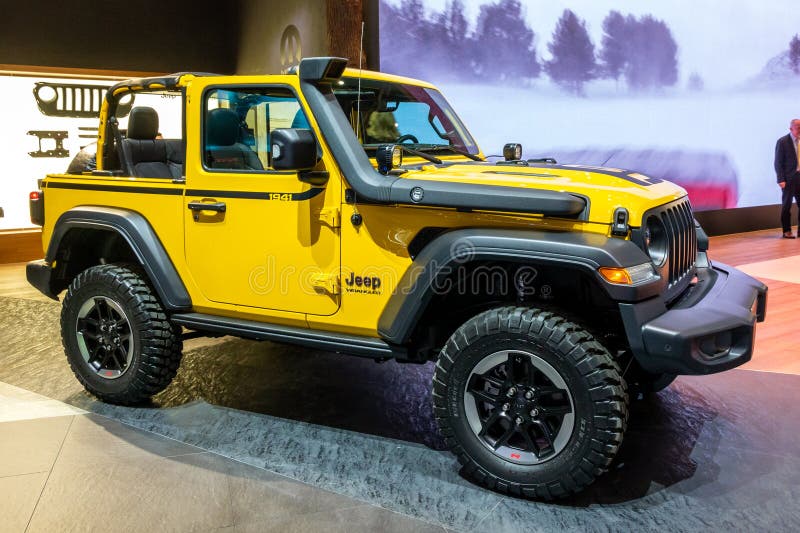 Coche De Jeep Wrangler Rubicon 4x4 Foto editorial - Imagen de motor,  ginebra: 141980321