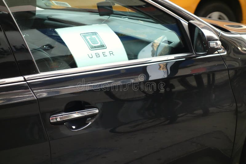 Coche de Uber imagen de archivo Coche de Uber imagen de archivo