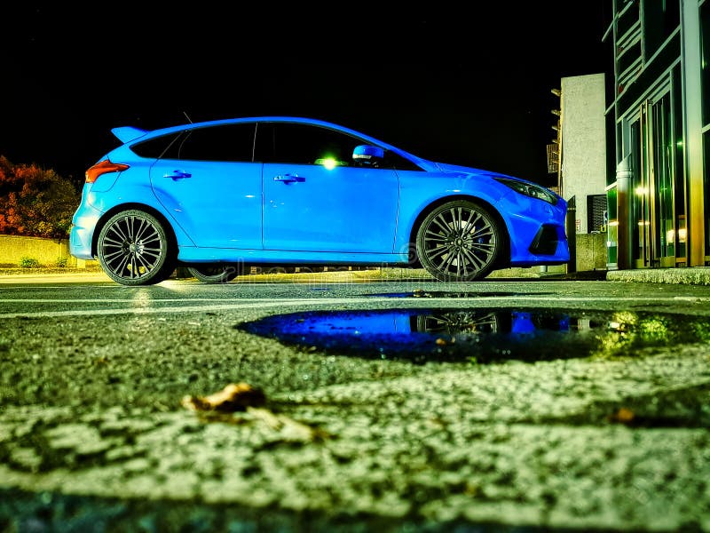  Ford Focus Mk3 RS, Azul Nitroso : Automotriz