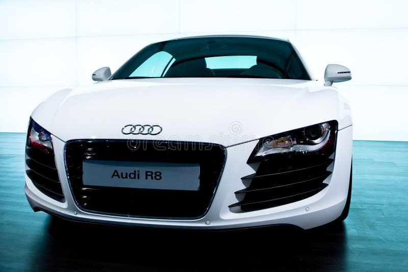 Coche Deportivo Blanco Audi R8 Imagen Editorial Imagen De Audi Coche