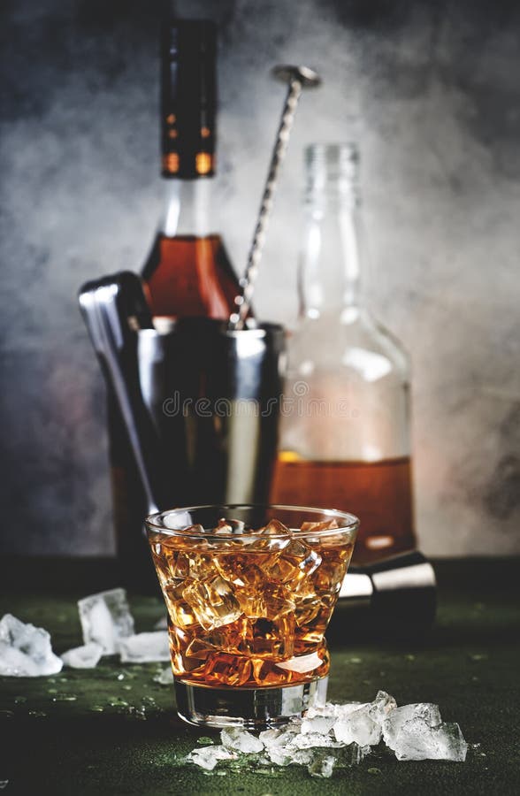 Cocktail Parrain Avec Whiskey Scotch Amaretto Liqueur Amaretto