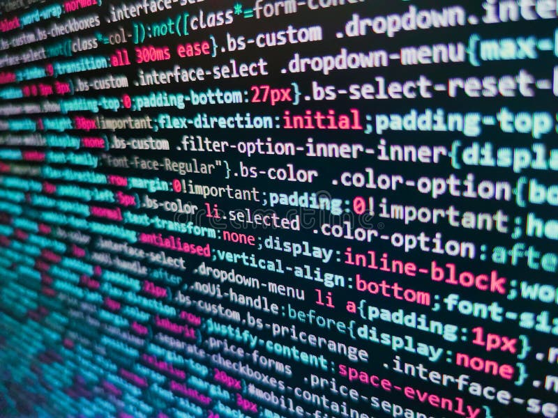 Cod sursă rețea neurală RNN. cod HTML și cod CSS în curs de dezvoltare a ecranului. model de focalizare selectivă a site-ului web. stock images