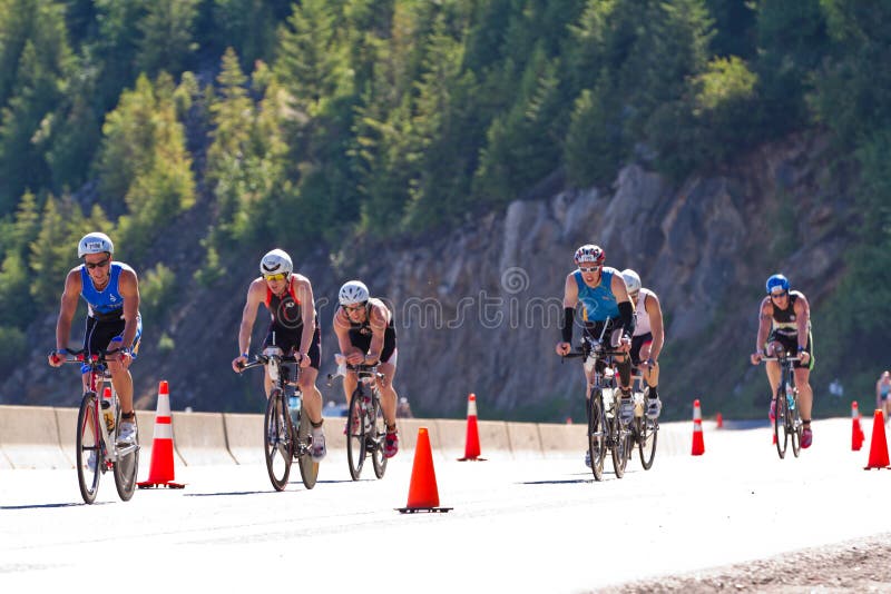 Coeur d Alene Ironman het cirkelen gebeurtenis royalty-vrije stock foto Coeur d Alene Ironman het cirkelen gebeurtenis royalty-vrije stock foto