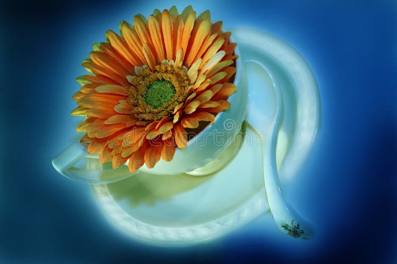 Coffee cup with flower 5
