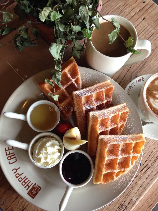 Coffee and muffin editorial stock image. Image of delicious 50275414
