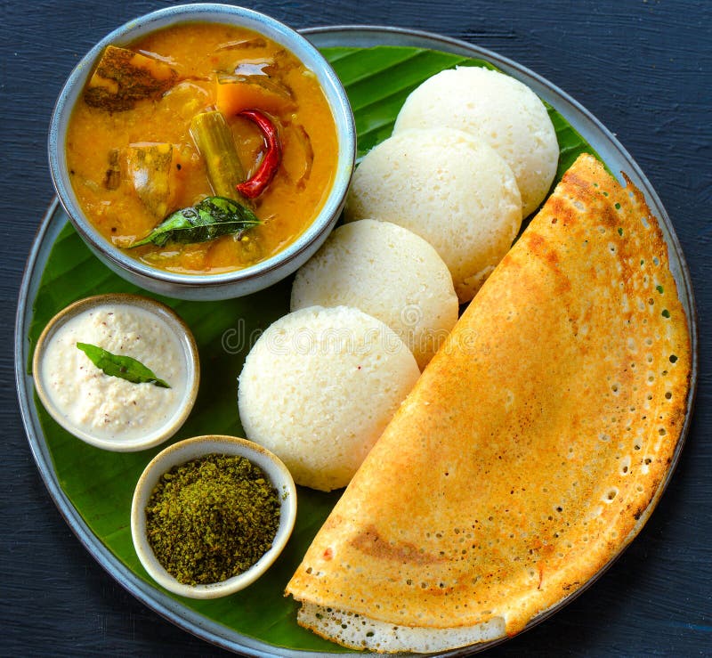 Colazione sud-indiana - Chutney Idli Dosa fotografie stock