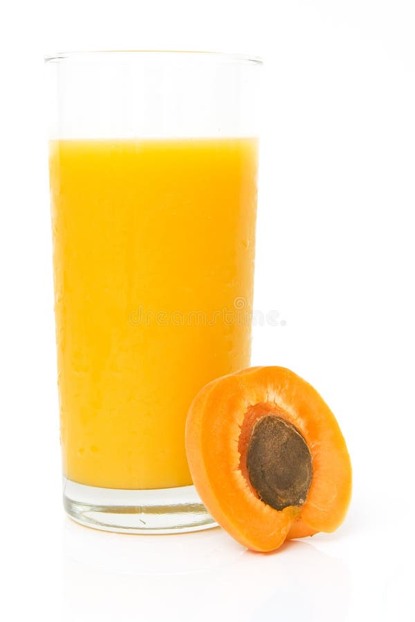 Cold juice of apricot