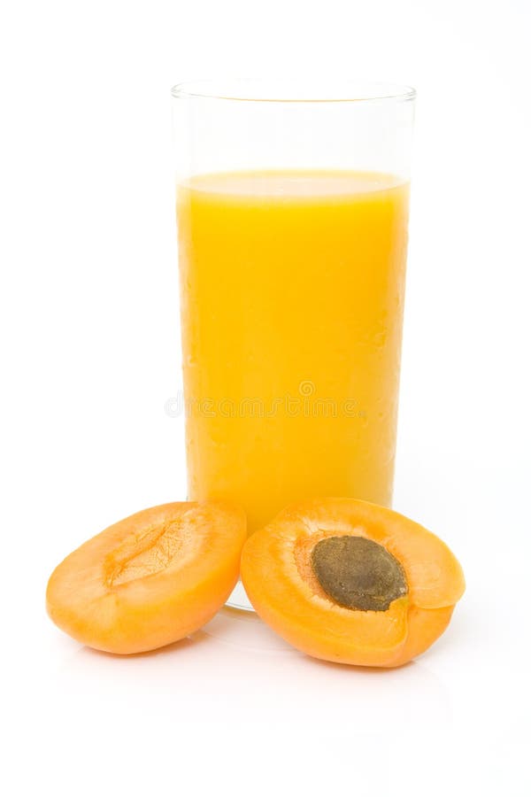 Cold juice of apricot