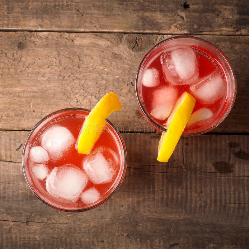 Cold red ice tea stock image. Image of sangria, glass 69938933