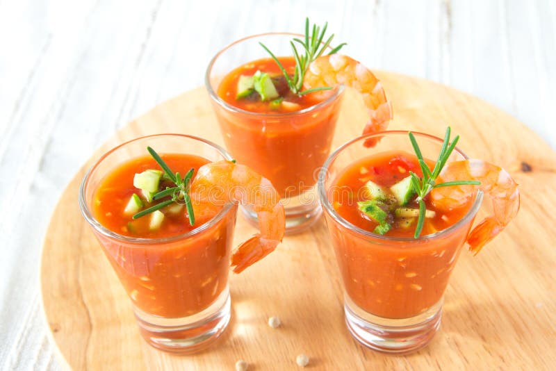 Cold vegetable soup with shrimps