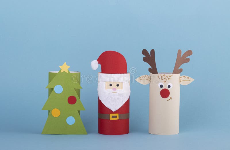 Coleção Feliz De Natal De Brinquedos De Um Rolo De Papel Higiênico Imagem de  Stock - Imagem de rena, partido: 203945207