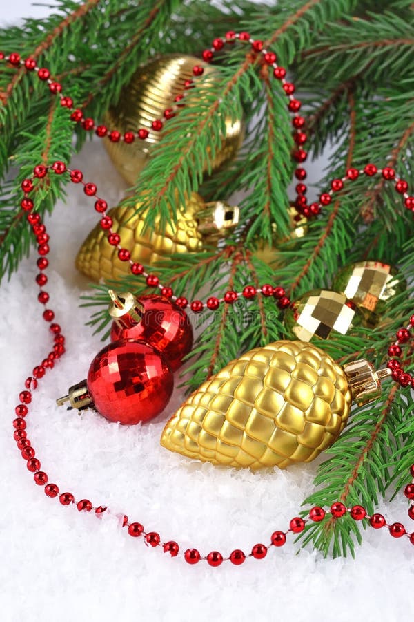 Colisão do ouro e decorações do Natal foto de stock