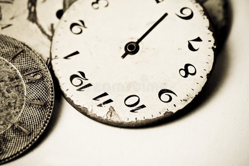 Collection de vieux cadrans d'horloge images libres de droits Collection de vieux cadrans d'horloge images libres de droits