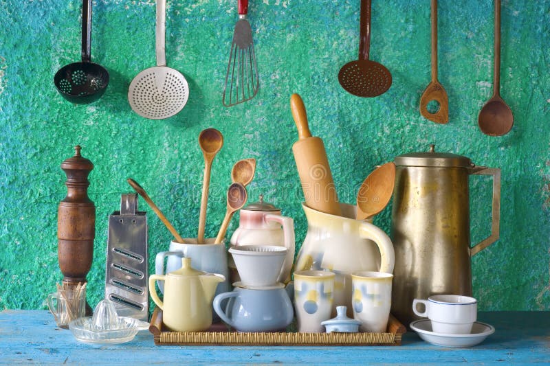 https://thumbs.dreamstime.com/b/collection-vintage-kitchenware-green-background-cooking-home-cooked-food-concept-46917896.jpg