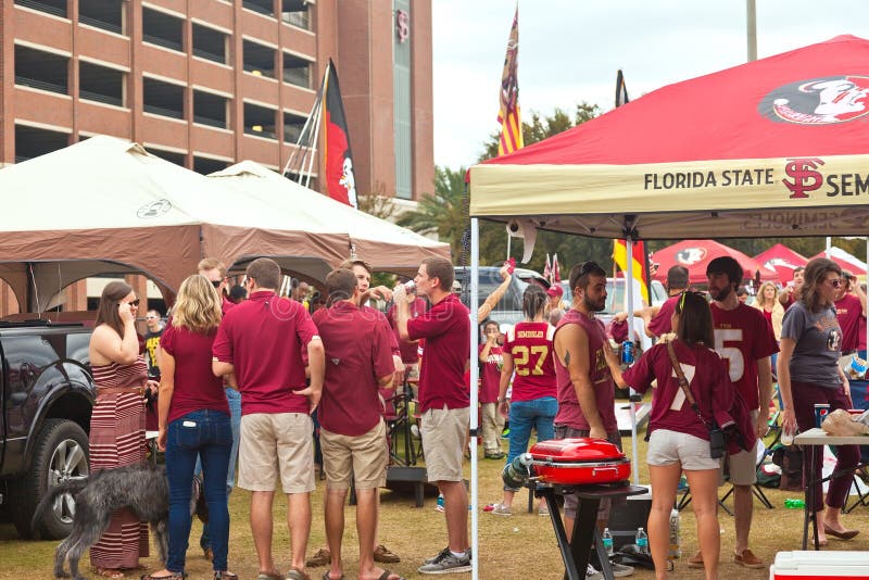 College Tailgaiting lizenzfreie stockbilder College Tailgaiting lizenzfreie stockbilder