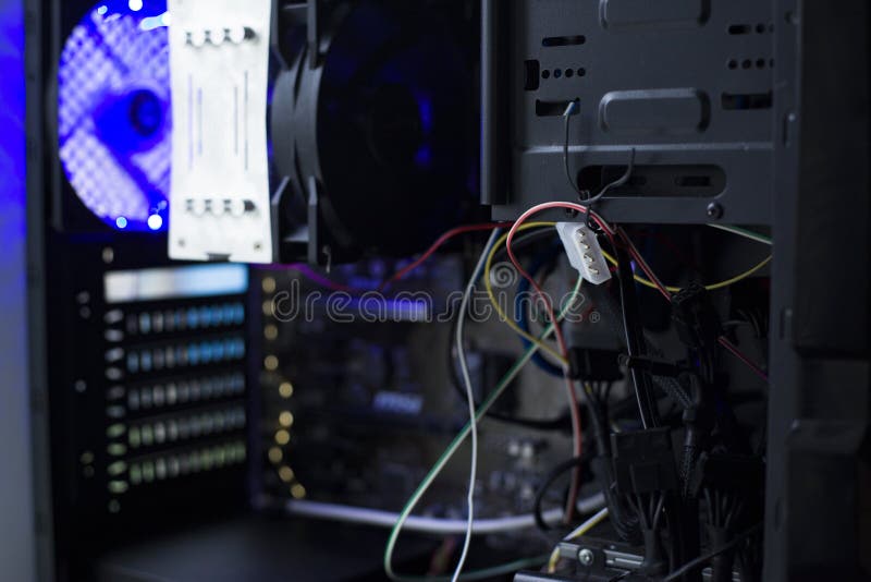 Colleghi il sata del disco rigido fotografia stock libera da diritti Colleghi il sata del disco rigido fotografia stock libera da diritti