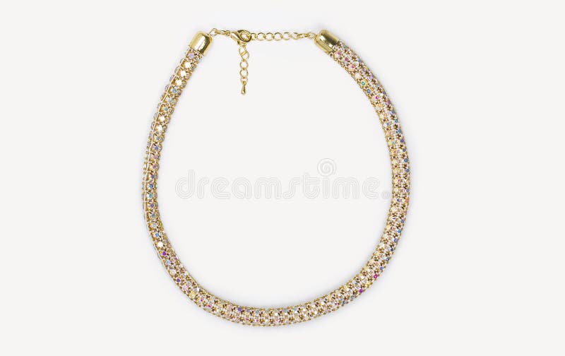 Collier perlé d'isolement sur le fond blanc photo libre de droits Collier perlé d'isolement sur le fond blanc photo libre de droits