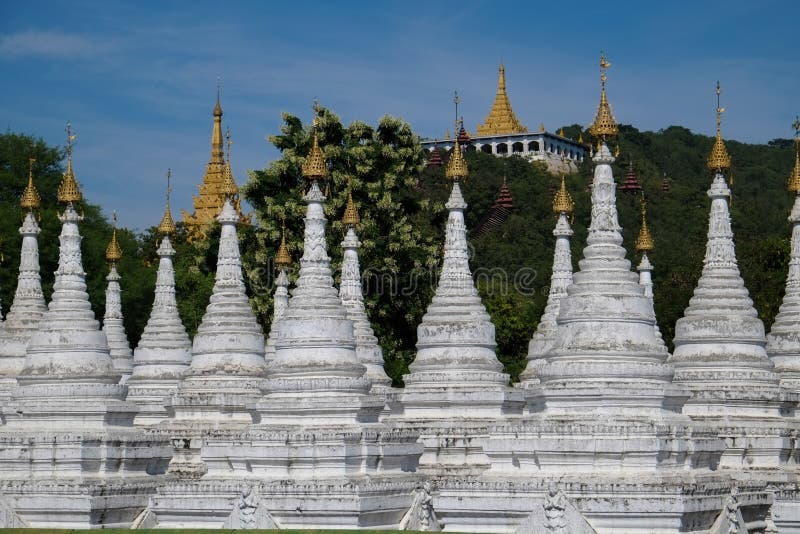 Colline de Mandalay photo libre de droits Colline de Mandalay photo libre de droits