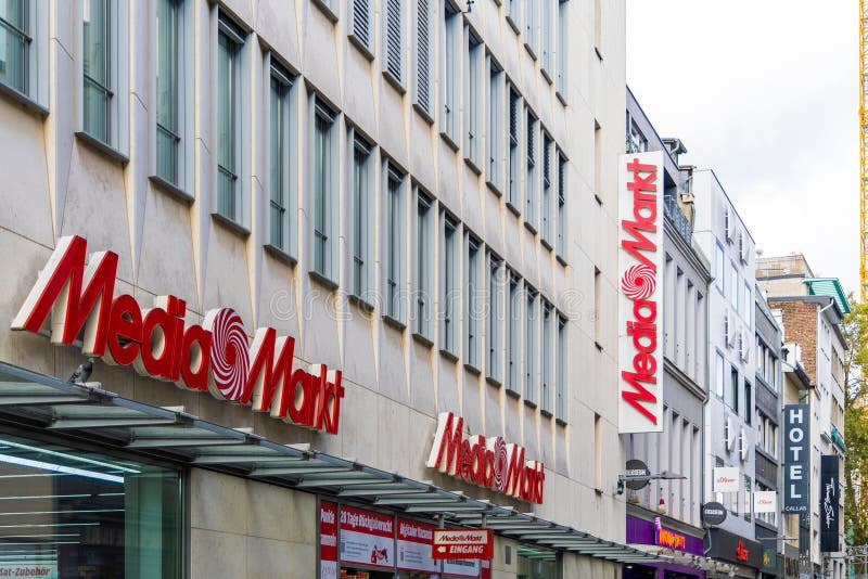 Photos at MediaMarkt - Electronics Store in Amsterdam