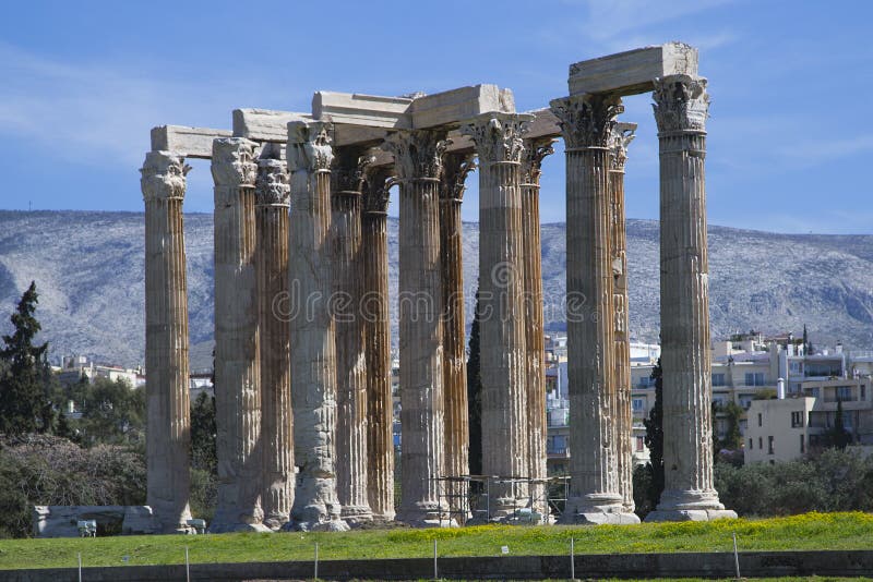 Colonne dell'olimpionico Zeus Temple, Atene, Grecia fotografie stock libere da diritti Colonne dell'olimpionico Zeus Temple, Atene, Grecia fotografie stock libere da diritti
