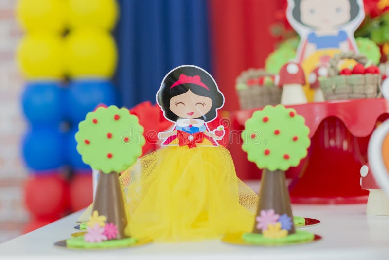 Colorful Birthday Party Decoration, Theme of Snow White and the Seven Dwarfs Editorial Stock Image - Image of cartoon, happy: 177202794 Colorful Birthday Party Decoration, Theme of Snow White and the Seven Dwarfs Editorial Stock Image - Image of cartoon, happy: 177202794