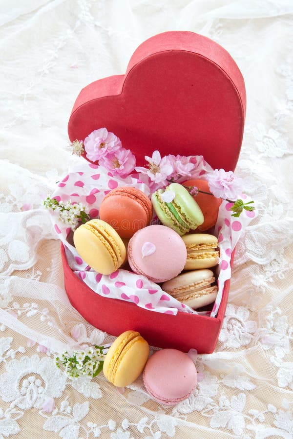 Colored Flowers and Macaroons Heart Box Colored Flowers and Macaroons Heart Box