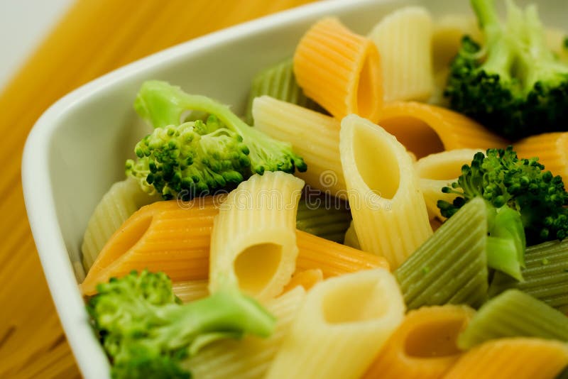 Colorful noodles with broccoli