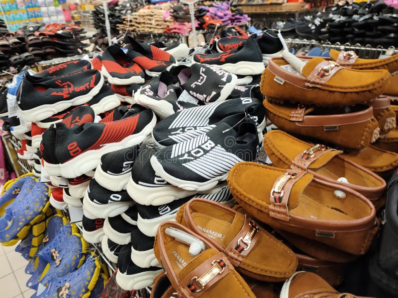 501 Traditional Slippers Sale Market Photos - Free & Royalty-Free Stock ...