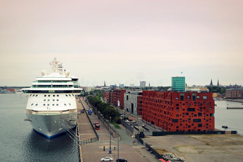 langelinie cruise terminal copenhagen