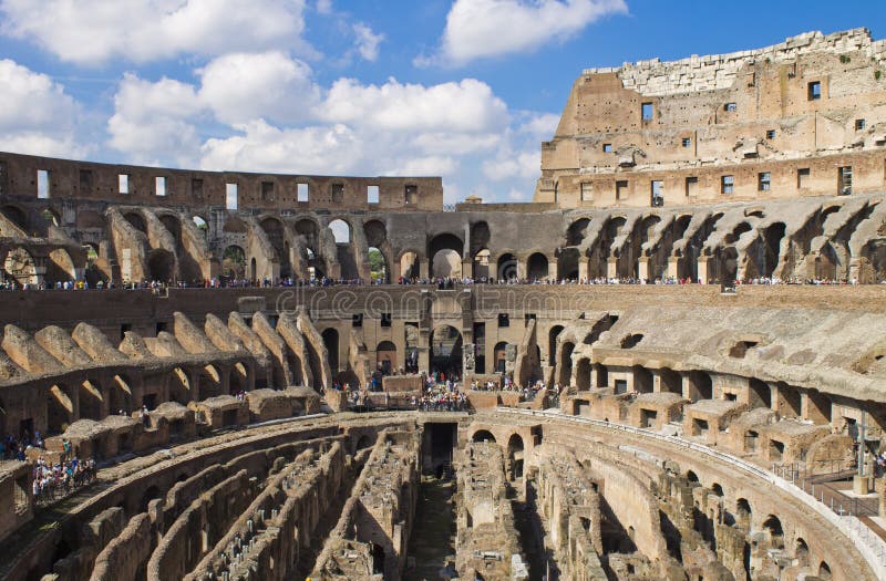 Colosseo à l'intérieur images libres de droits Colosseo à l'intérieur images libres de droits