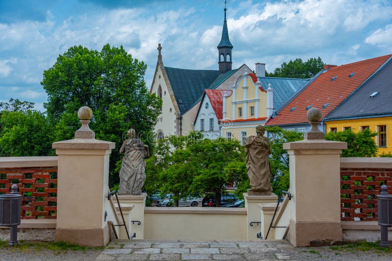 Colourful houses in czech town polna image stock foto's
