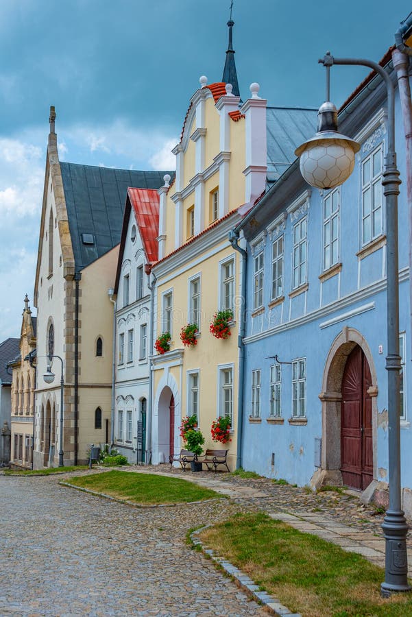 Colourful houses in czech town polna image stock foto's