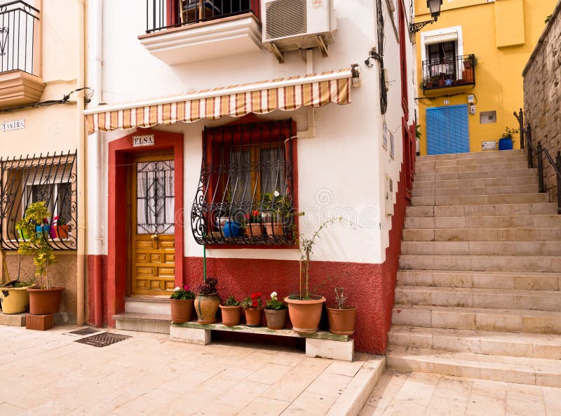 Colourful Starzy domy w Alicante, Hiszpania