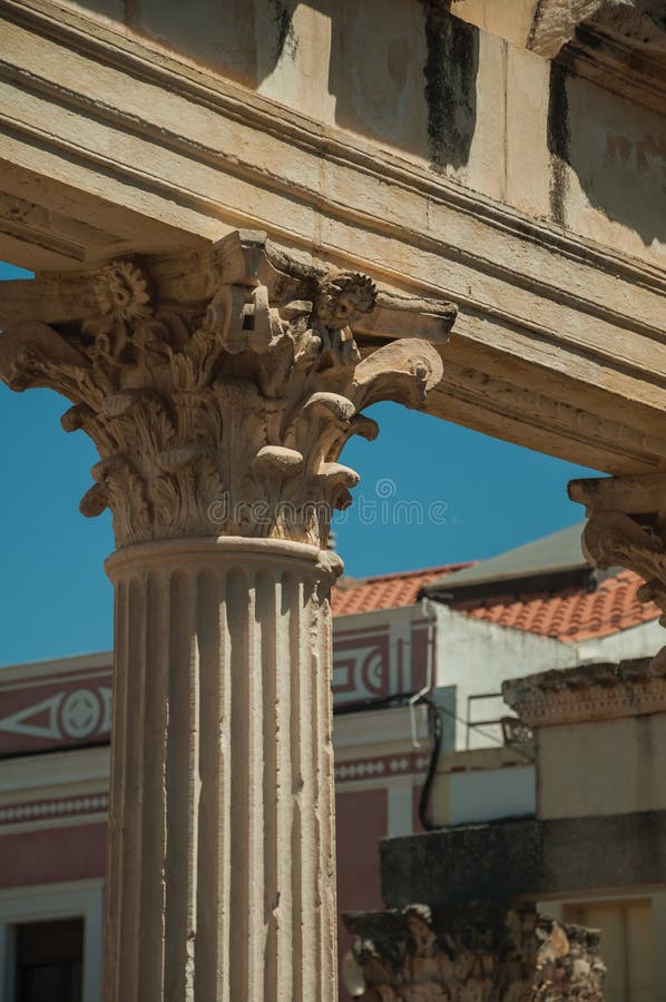 Columnas de mármol en el edificio de Roman Forum en Mérida fotos de archivo Columnas de mármol en el edificio de Roman Forum en Mérida fotos de archivo