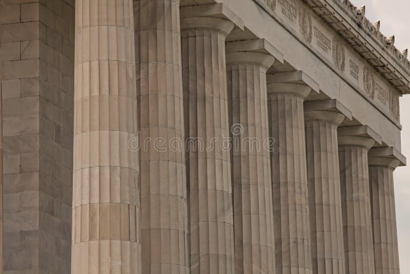 Colunas dóricos leais de Lincoln Memorial