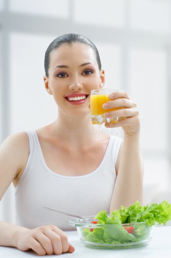Comer alimentos saudáveis fotos de stock